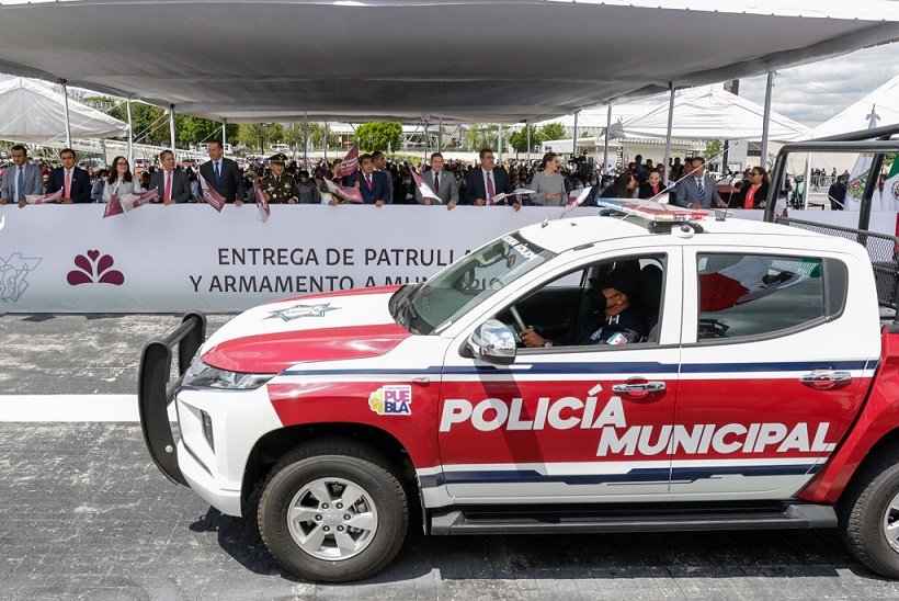 Entregará Barbosa en febrero total de mil patrullas para municipios 