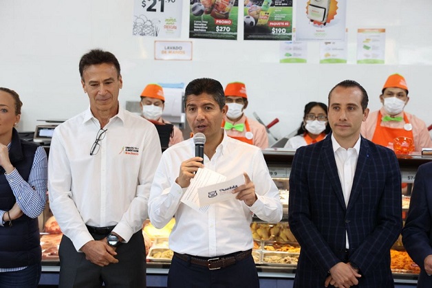 Eduardo Rivera inaugura la primera tienda “Mercado Bachoco” en el país