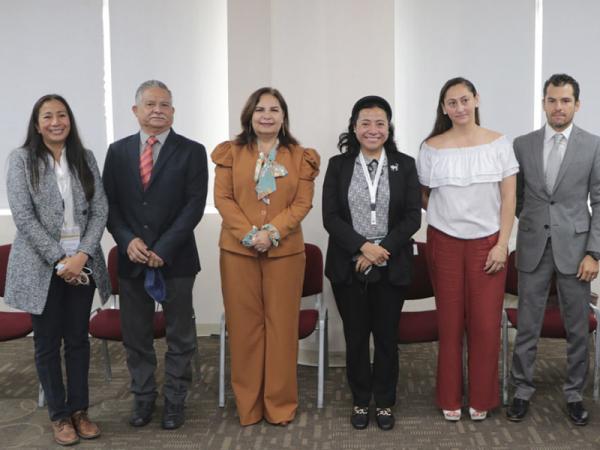 Convoca Ambiente a veterinarios a promover derechos y bienestar de animales
