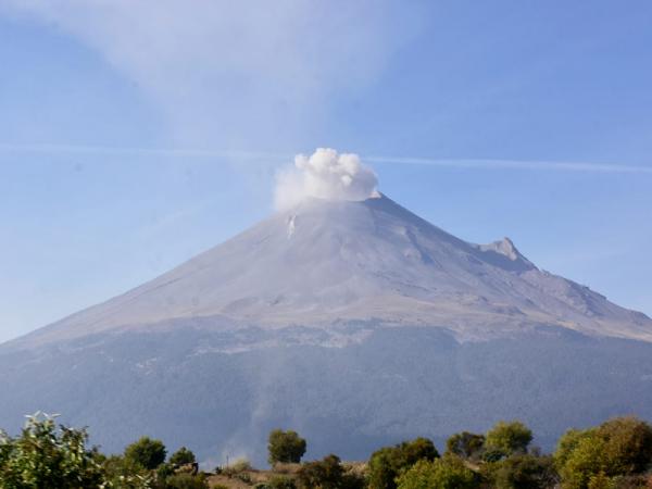 Supervisa SEGOB rutas de evacuación del volcán Popocatépetl