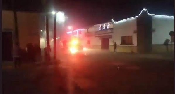 28 policías resultan lesionados tras  guerra de pirotecnia en Huejotzingo
