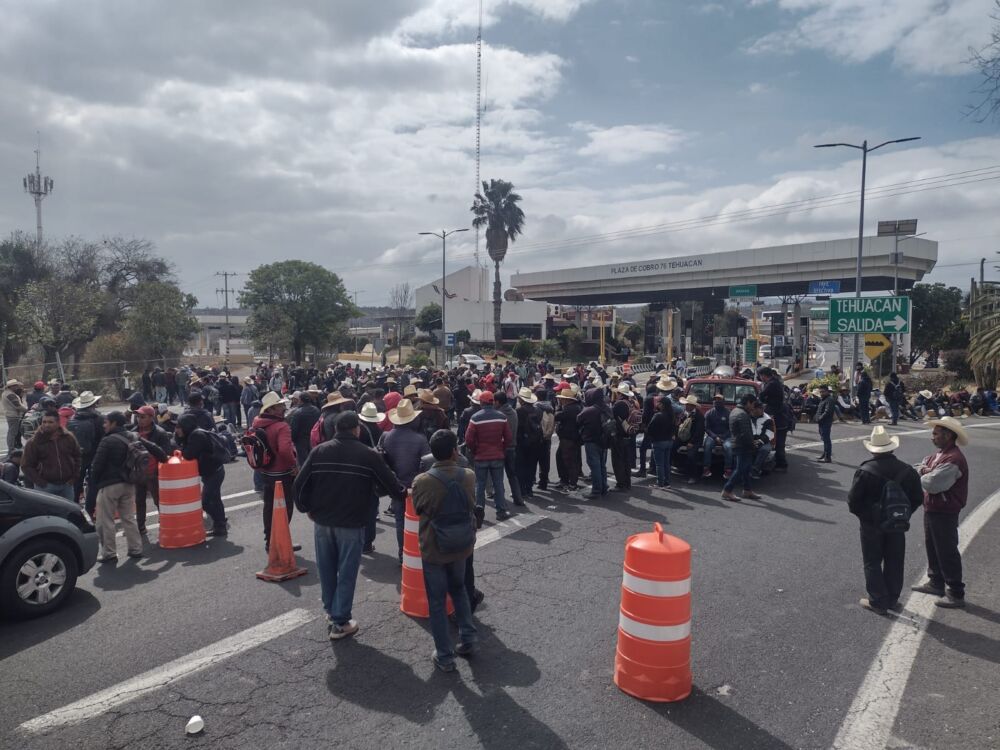 Pide Sergio Céspedes diálogo con pobladores de Coyomeapan, tras bloqueo carretero