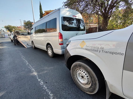 Por irregularidades, SMT retira unidad de transporte en la capital