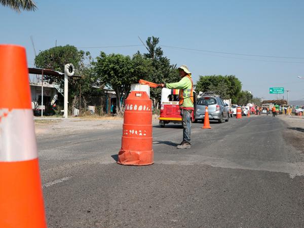 Trabaja Gobierno Estatal en reconstrucción de carretera Izúcar-Chiautla de Tapia