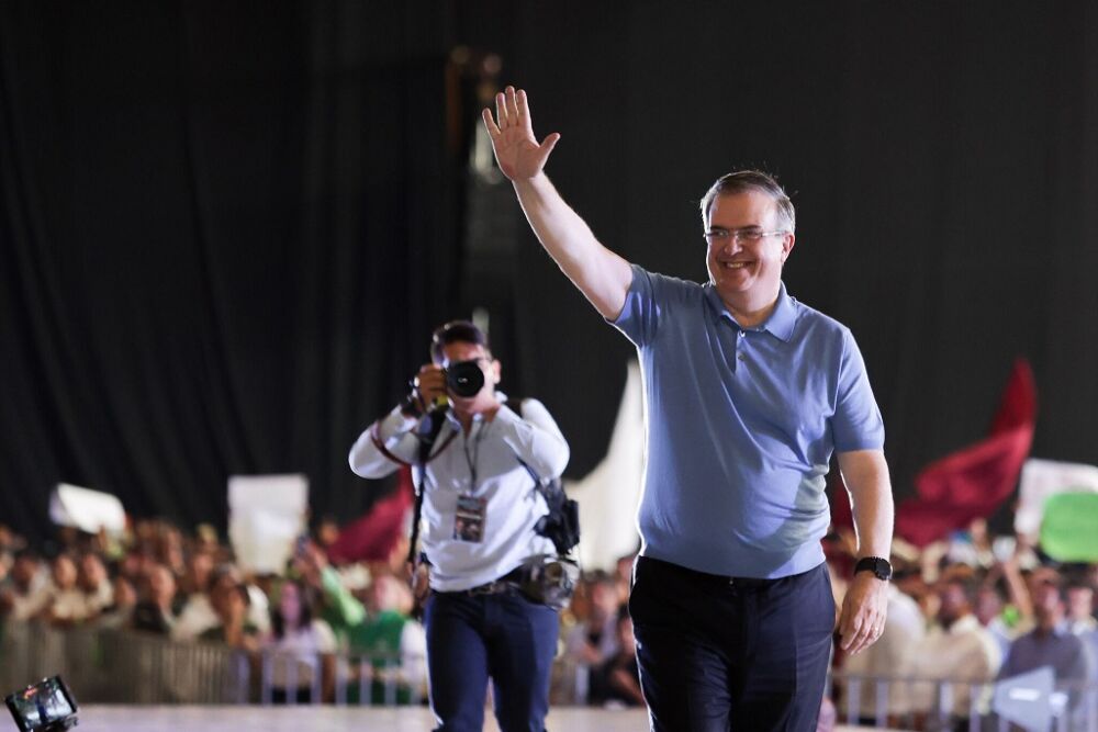 Desde Puebla, Marcelo Ebrard llama a presidenciables que renuncien antes de encuesta