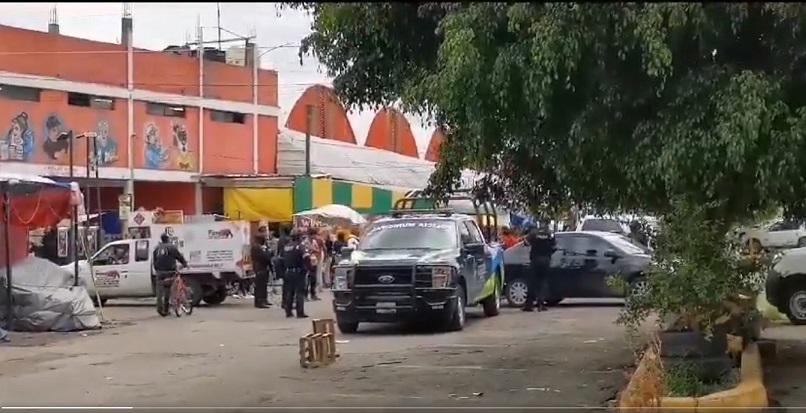 Un fallecido y cinco hombres detenidos, saldo de balacera en Mercado Morelos