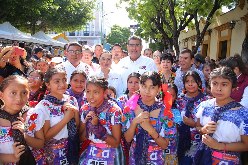 Sergio Salomón da banderazo a Carrera de la Tortilla en Tehuacán