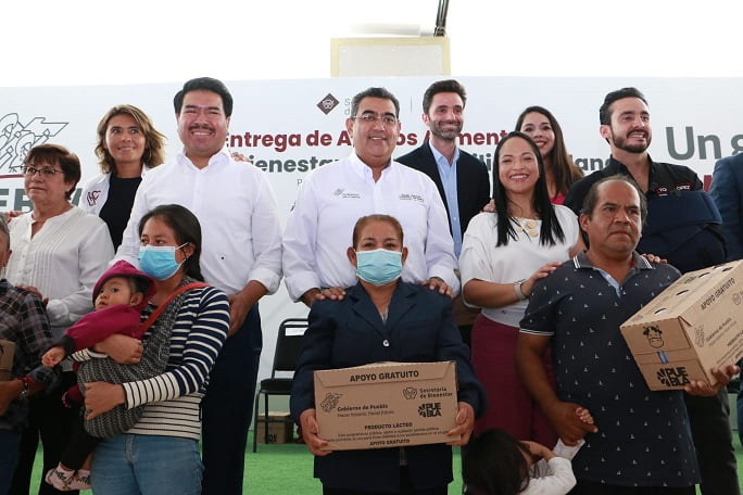 Entrega Sergio Salomón producto lácteo en beneficio de 16 mil familias de Puebla