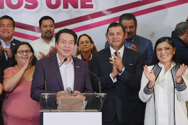 Alejandro Armenta gana encuesta interna de Morena a la gubernatura de Puebla