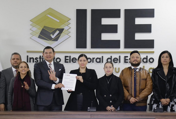 Registran Morena y Alejandro Armenta la plataforma política ante el IEE 