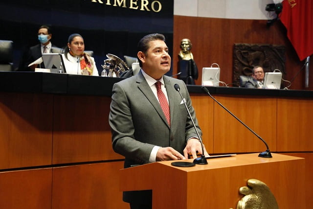 Reconocen la labor de Alejandro Armenta en el Senado de la República