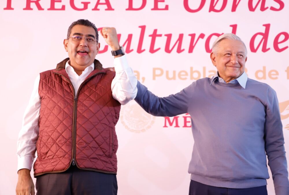 Sergio Salomón es un extraordinario gobernador, asegura AMLO en su visita a Puebla