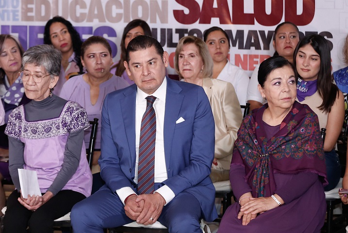 En Puebla, habrá un Poder Judicial justo y que no se venda, garantiza Armenta a madres buscadoras
