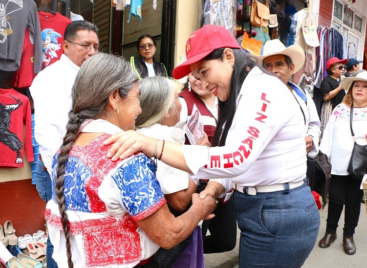 Liz Sánchez va por la educación y los grupos vulnerables de Huauchinango
