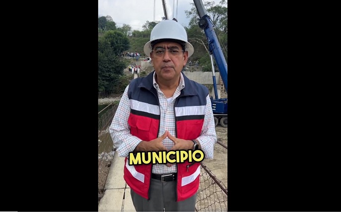 Revisa Sergio Salomón avance de obras en Xicotepec de Juárez