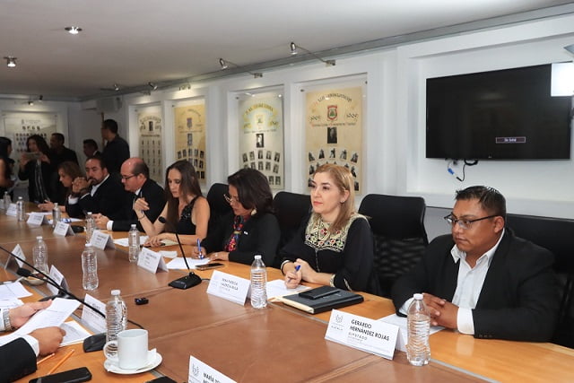 Aprueba en Congreso exhorto para que alcalde de Puebla evite uso de imagen de menores