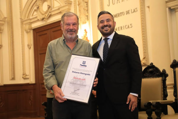 Gobierno Municipal de Puebla Reconoce a Adolfo Strauch como “Visitante Distinguido”