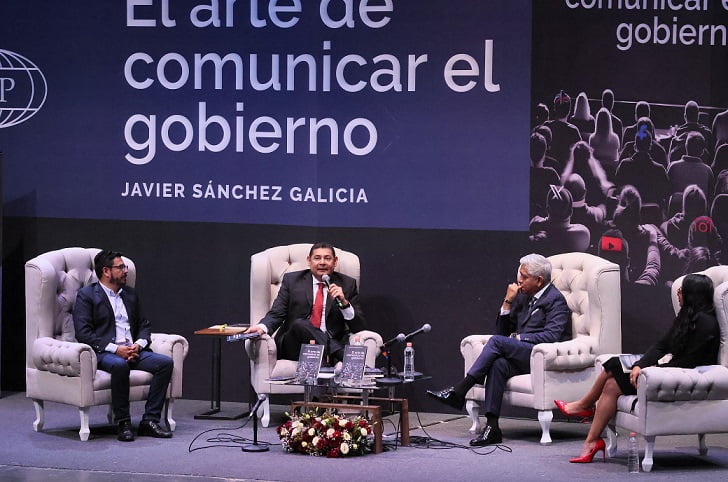 Alejandro Armenta destaca la comunicación como clave en la gobernanza durante presentación de libro 