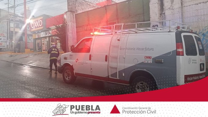 Lluvias dejan acumulación de granizo, encharcamientos y caídas de ramas en Puebla capital