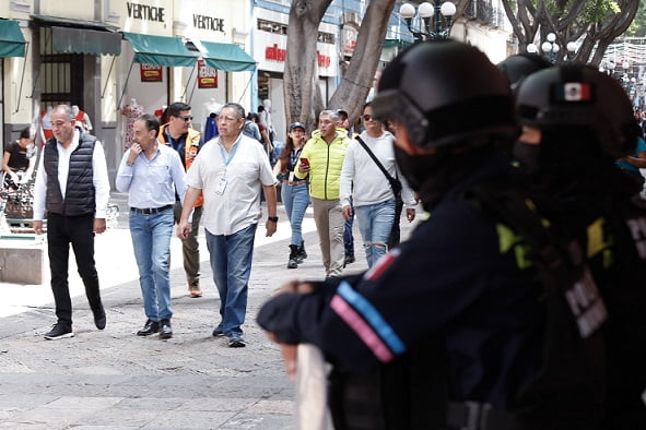 Segom realiza operativo para evitar la instalación de ambulantes en el Centro Histórico