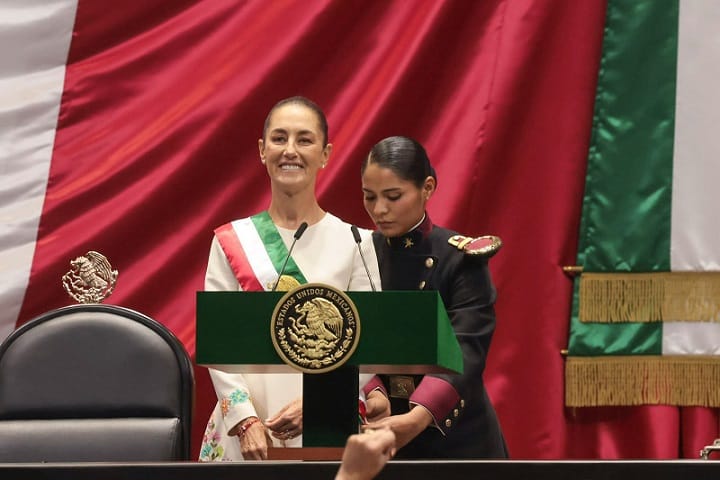 Rinde protesta Claudia Sheinbaum como primera presidenta de México