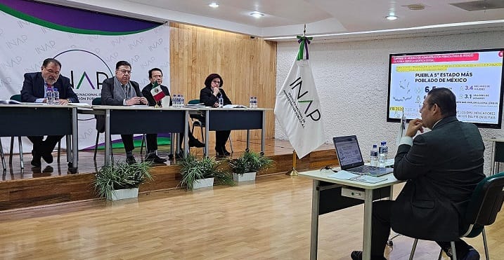 Presenta Alejandro Armenta tesis doctoral en Administración Pública, basada en principios del Humanismo Mexicano