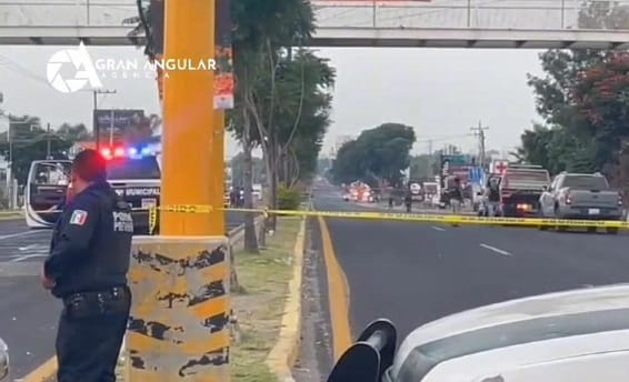 Comando armado ejecuta a un hombre y dos policías en el hospital Río Arronte de Atlixco