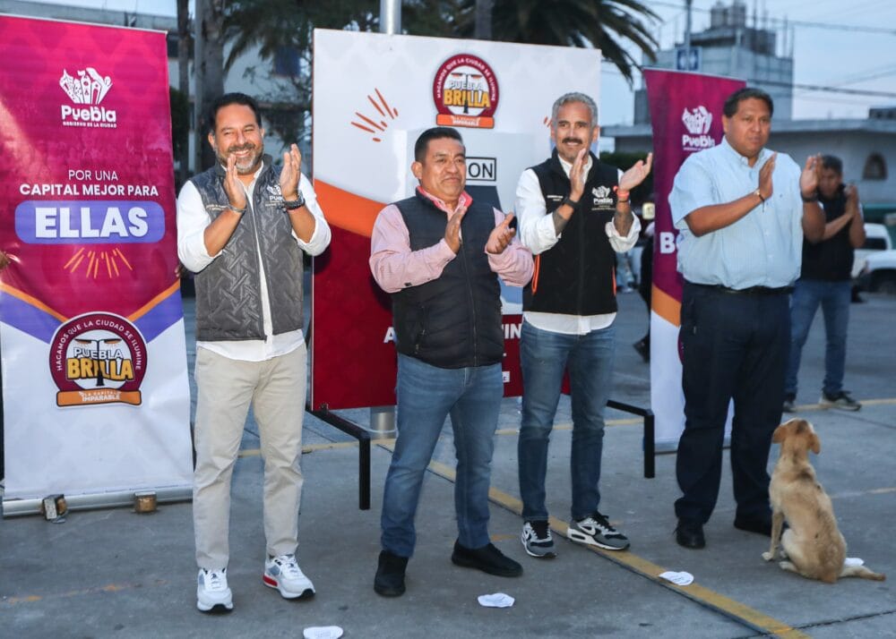 Se ilumina San Miguel Canoa con tecnología LED gracias a Puebla Brilla