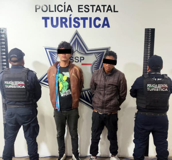 Detiene Policía Turística a dos hombres por robo a tienda de abarrotes en el Alto