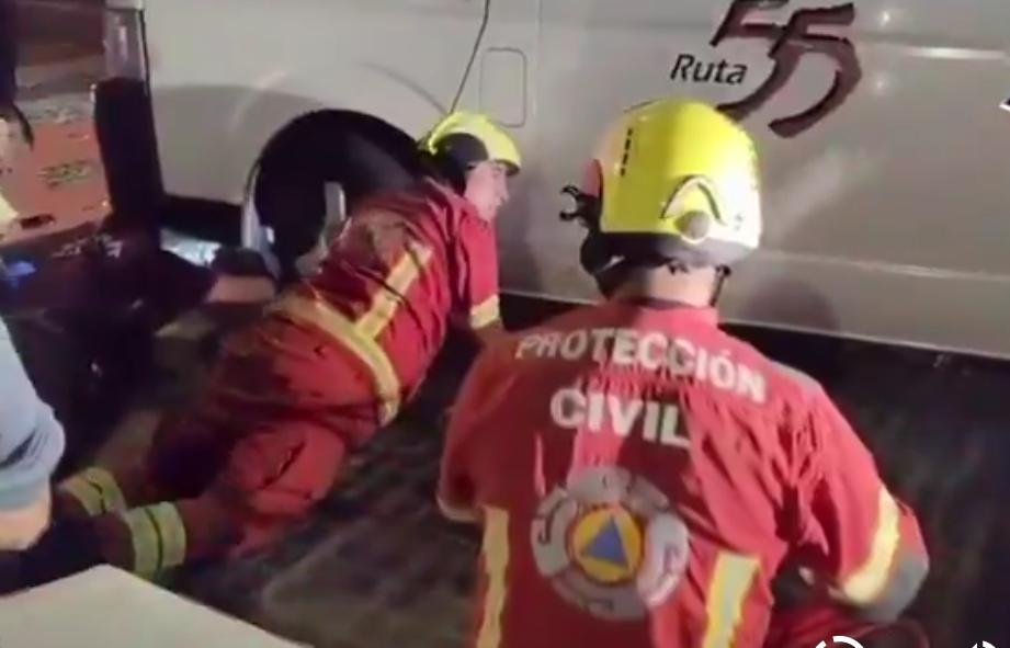 Conductor de Ruta 55 atropella a mujer en Avenida Juárez