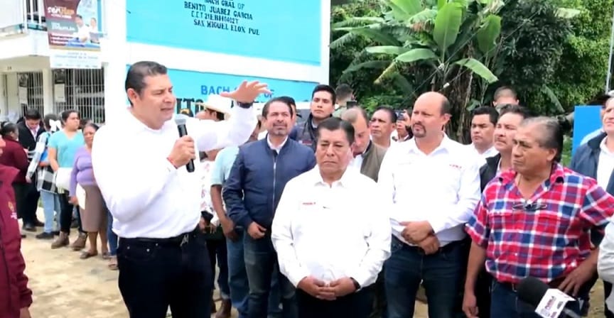 Promete Armenta Universidad Rosario Castellanos y Arco de Seguridad en Eloxochitlán, tras impacto de Huracán Erick