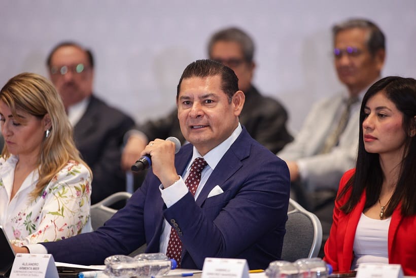 Anuncia Alejandro Armenta “Programa Bachetón” para Puebla, con inversión de 50 mdp