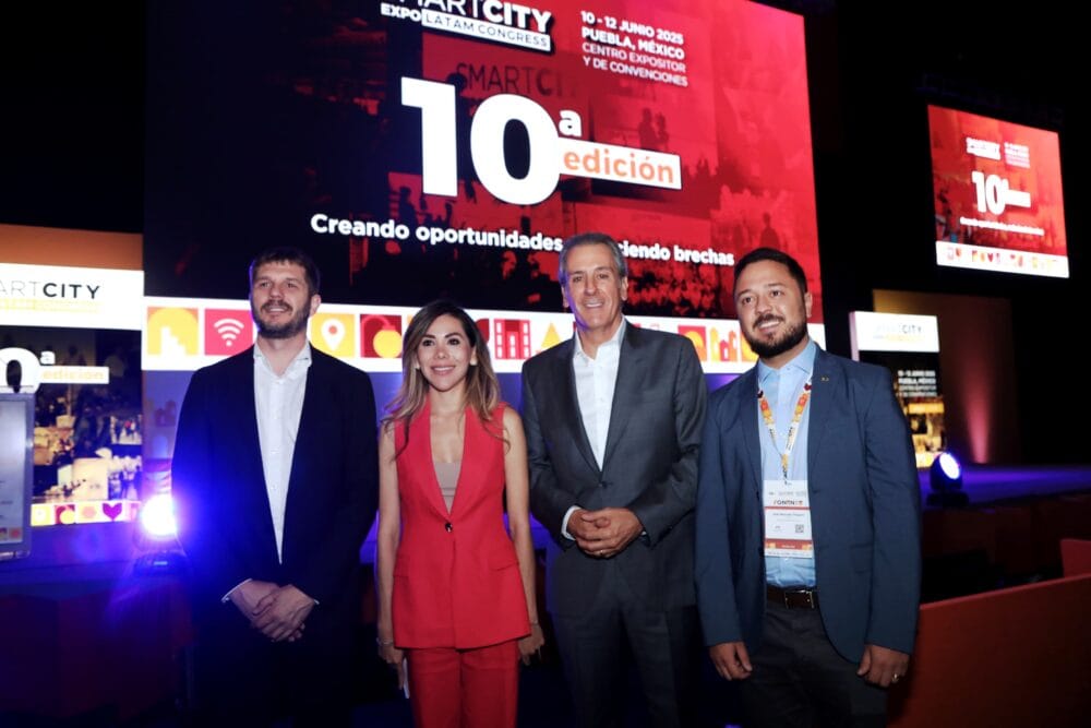 Participa Zaira González en Smart City con panel para el fortalecimiento de políticas de inclusión social