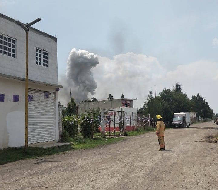 Dos lesionados deja explosión en la zona de polvorines de Tultepec Estado de México