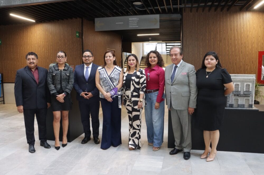 Exponen en Congreso “Transformación de Puebla: la ciudad en pequeño, la historia en grande”
