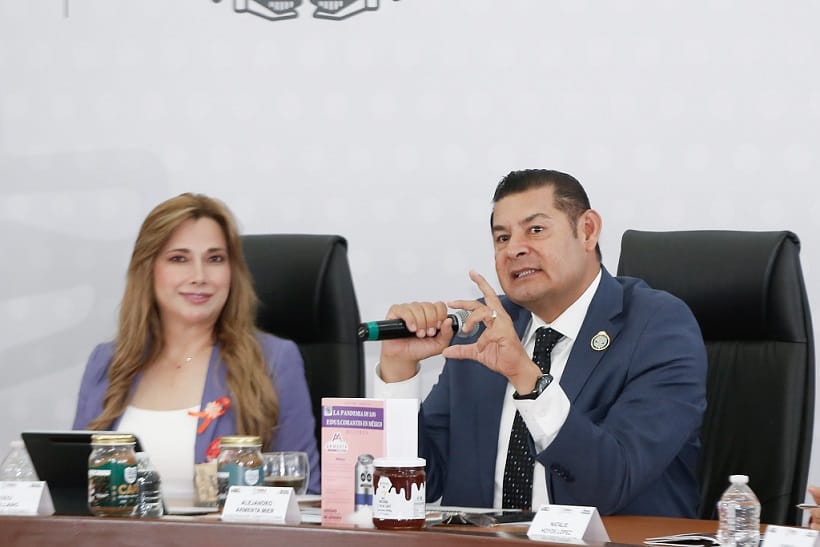 Lanza Alejandro Armenta reto para pavimentar el mayor número de calles en Puebla
