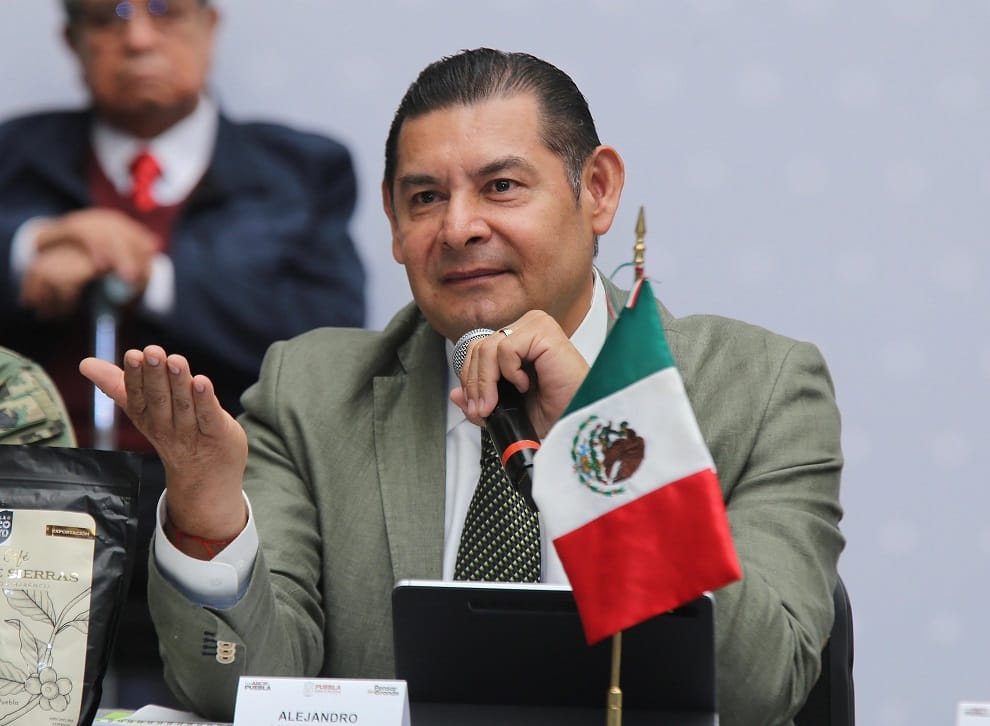 Gobierno de Puebla apoya a Ayuntamiento para regular a ambulantes y evitar actividades ilícitas en Centro