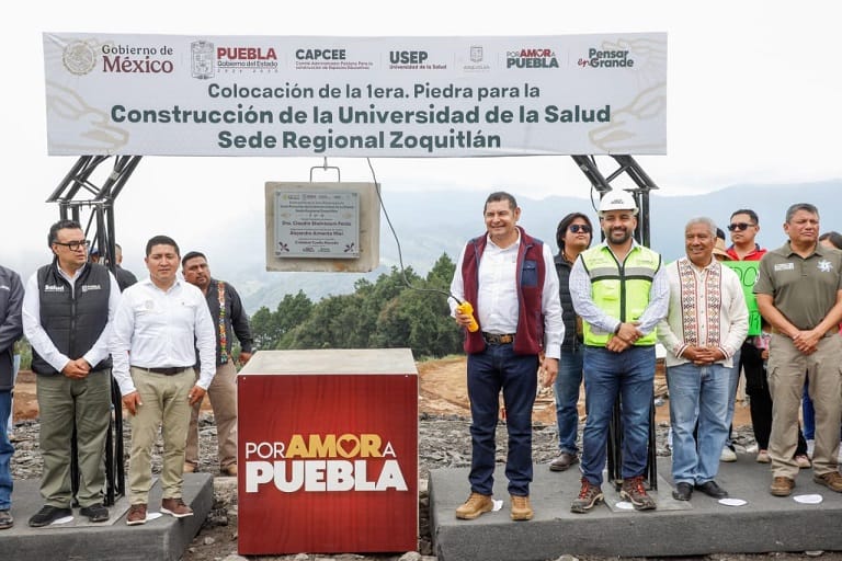 Con USEP, Gobierno de Alejandro Armenta acerca desarrollo, educación y salud a Zoquitlán