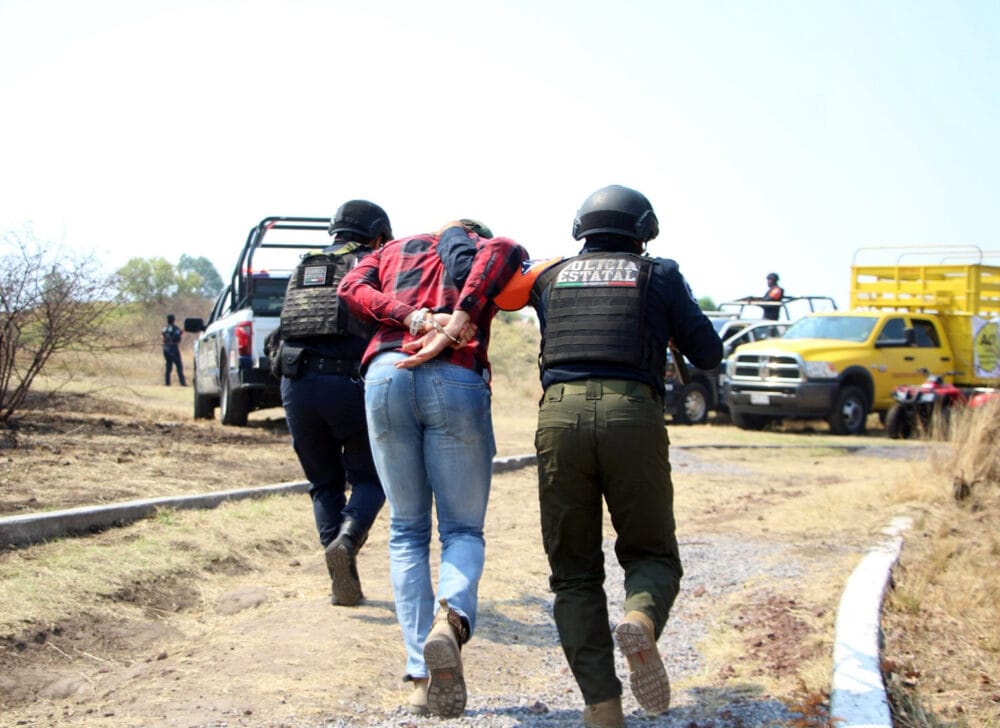 Policía Estatal Forestal inhabilita 27 hornos clandestinos y  detiene a 13 personas