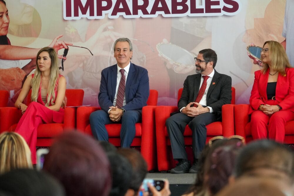 Entrega Pepe Chedraui reconocimientos “Mujeres Imparables” a 200 emprendedoras poblanas