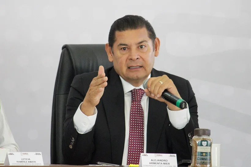 Califica Armenta como “perversos” a adversarios por politizar entrega de despensas a damnificados