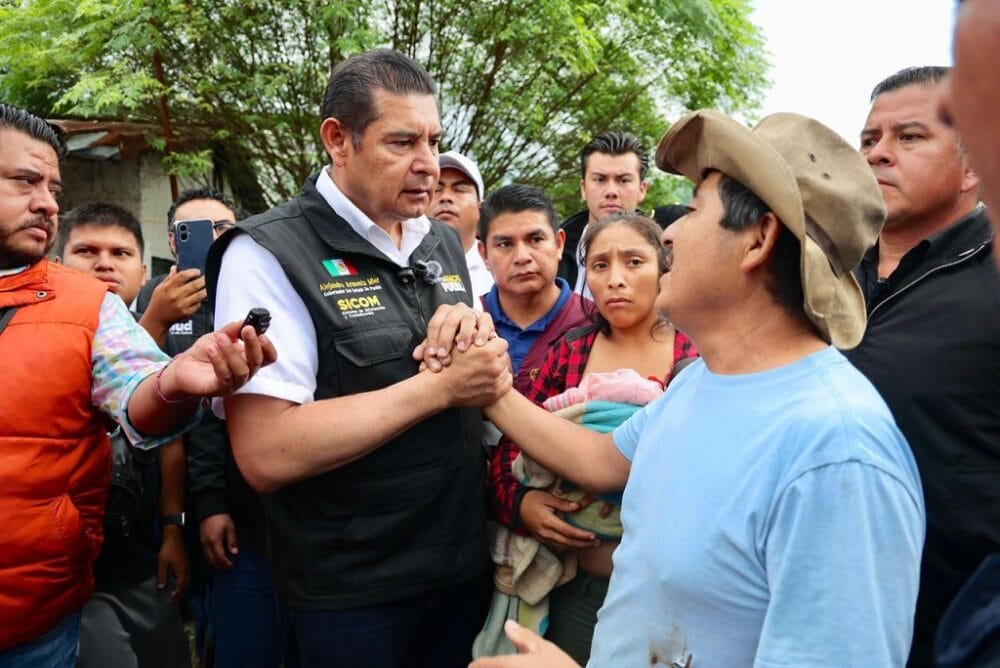 Atender y salvar vidas es la prioridad para el gobierno ante lluvias en Puebla : Alejandro Armenta