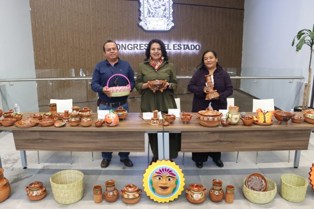 Diputada Azucena Rosas promueve 5° Aniversario de la Alfarería en el municipio de Acteopan