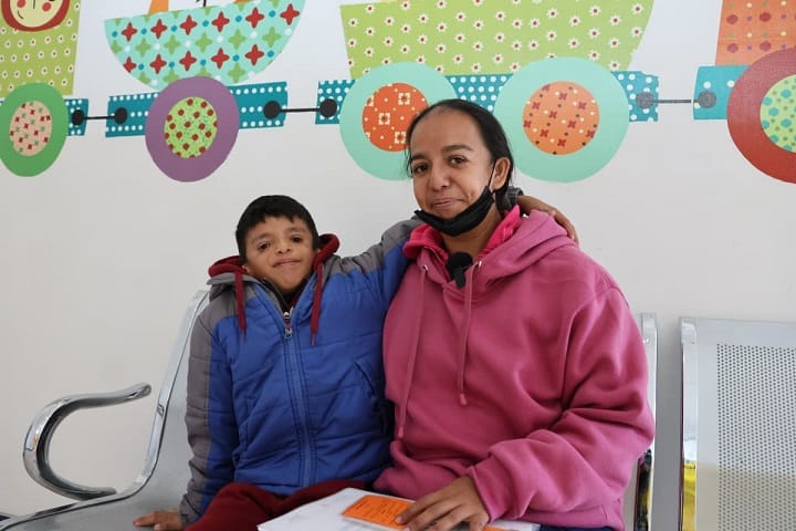 Cirugías gratuitas de oído medio de SEDIF e IMSS BIENESTAR mejoran vida de 20 menores