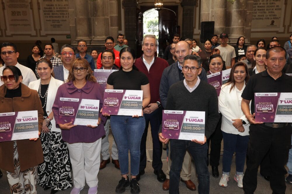 Entrega Pepe Chedraui premios a las y los ganadores del Sorteo Predial 2025