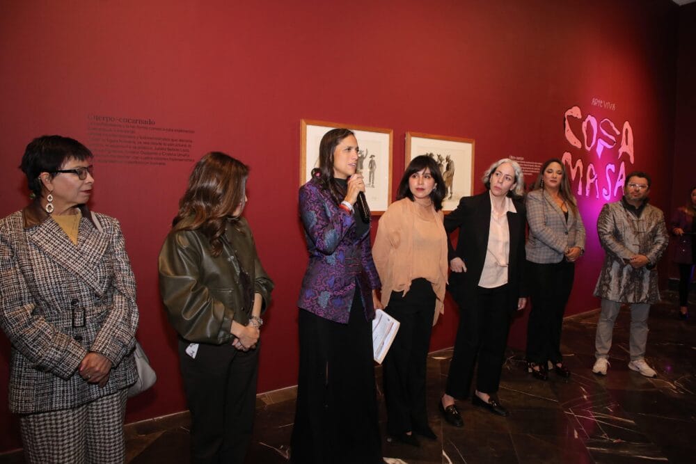 Gobierno de la ciudad presenta la exposición “Arte viva: Cosa masa” en Galería de Arte