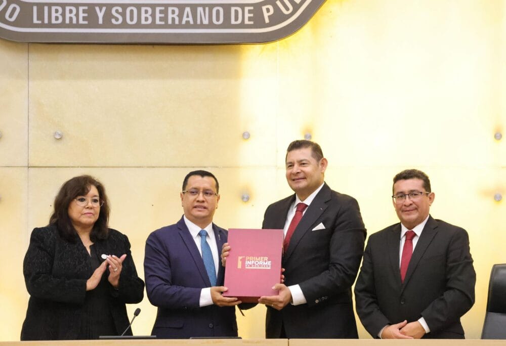 Me indigna el saqueo al que estuvo sometido Puebla, Armenta en Primer Informe 