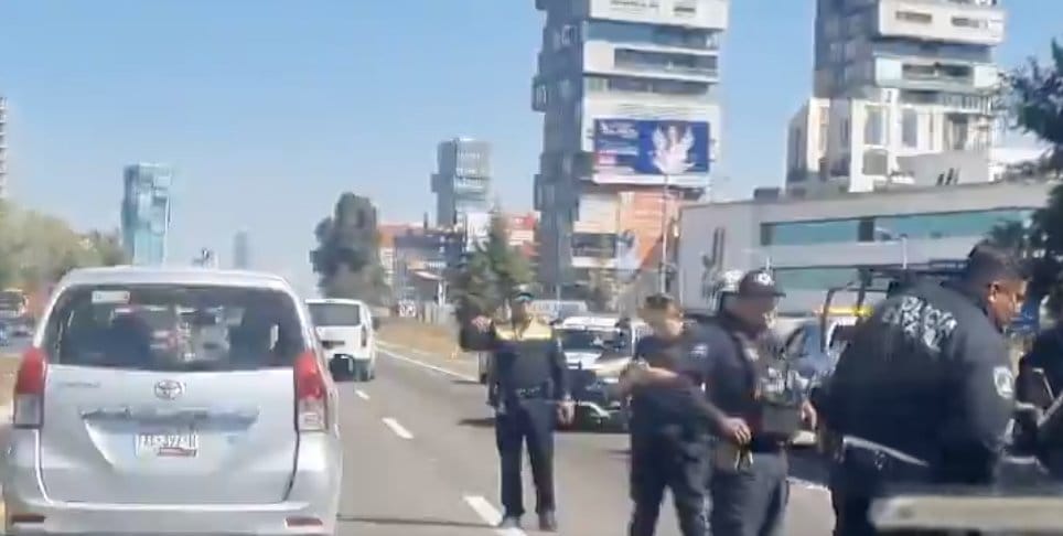 Sujeto balea a un hombre en la federal Puebla-Atlixco; escapa y es detenido en la Atlixcáyotl