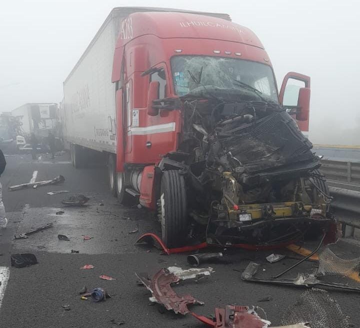 Choque múltiple deja varios lesionados en la autopista Puebla-Veracruz