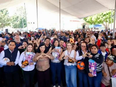 Más de mil niños reciben juguetes en la Inspectoría Guadalupe Hidalgo